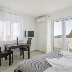 Andelo Apartament Trogir