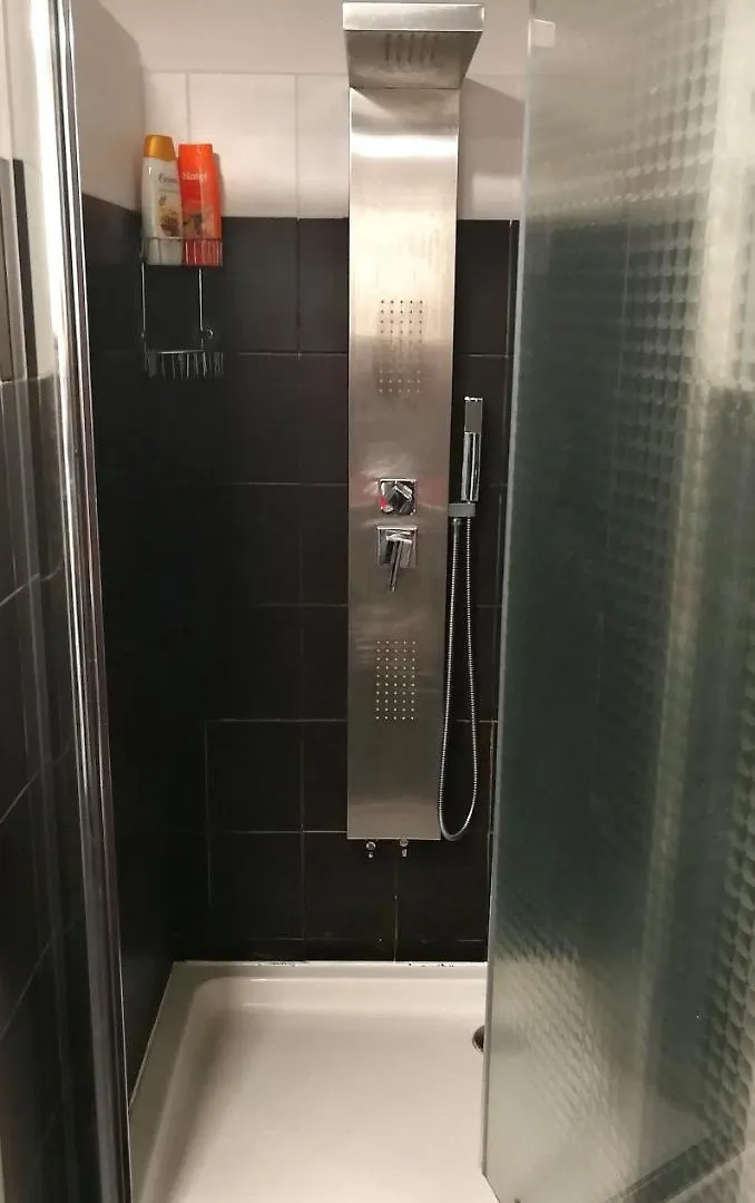 Cosy Dungeon Double Room With Ac Kraków 0*,  Polska